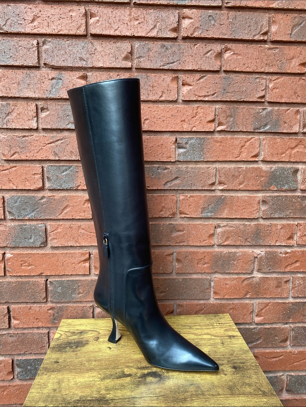 NWT Stuart Weitzman Black Calf Leather Knee-High Pointed Toe Boots 9